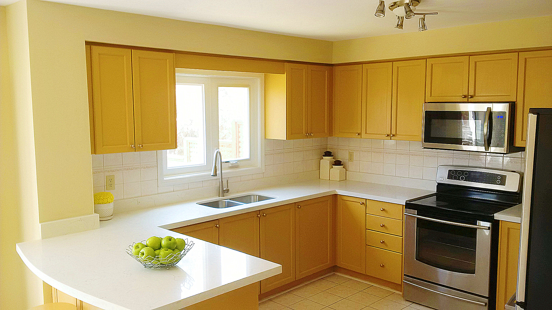 85kitchen-1.png